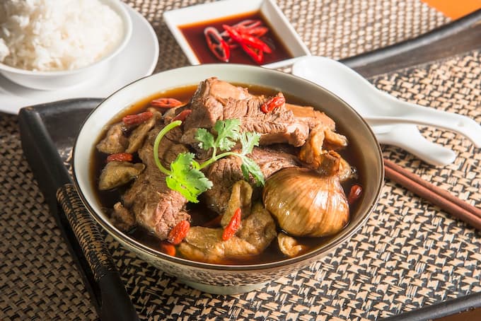 Trà xương sườn - Bak Kut Teh là gì?