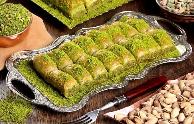 Nhiều tranh cãi về nguồn gốc xuất xứ của bánh Baklava