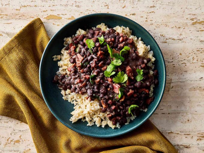 Món hầm Feijoada Là Gì?