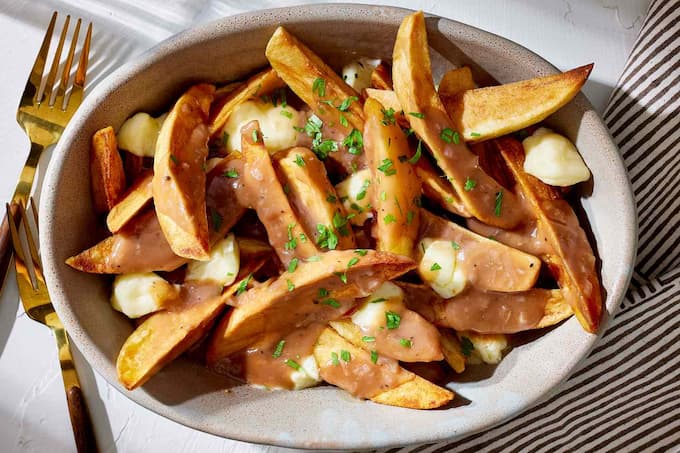 "Quốc tịch" của Poutine là ở đâu?